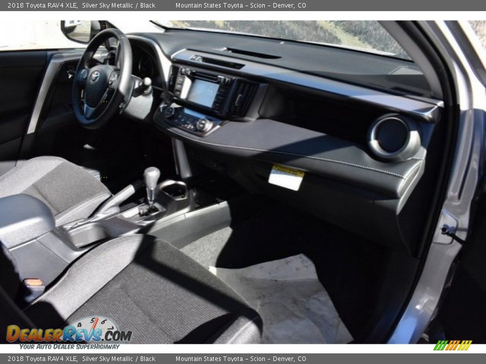 2018 Toyota RAV4 XLE Silver Sky Metallic / Black Photo #11