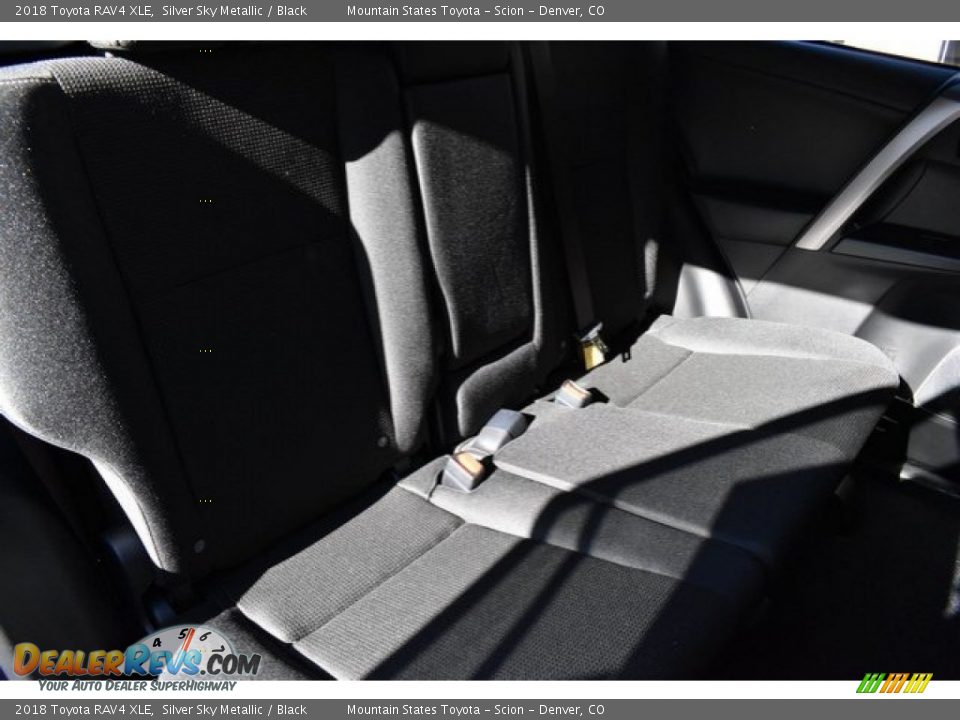 2018 Toyota RAV4 XLE Silver Sky Metallic / Black Photo #19