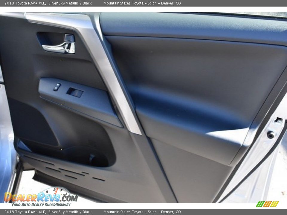 2018 Toyota RAV4 XLE Silver Sky Metallic / Black Photo #22
