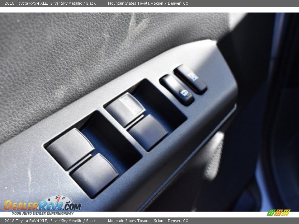 2018 Toyota RAV4 XLE Silver Sky Metallic / Black Photo #24