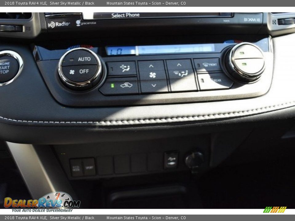 2018 Toyota RAV4 XLE Silver Sky Metallic / Black Photo #30