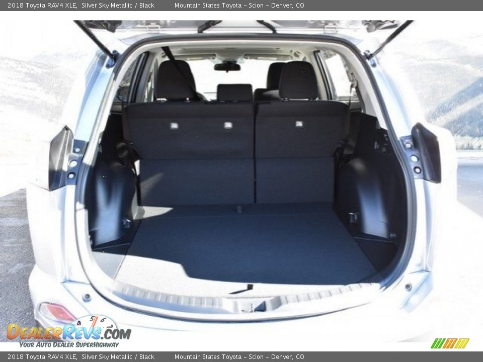 2018 Toyota RAV4 XLE Silver Sky Metallic / Black Photo #31
