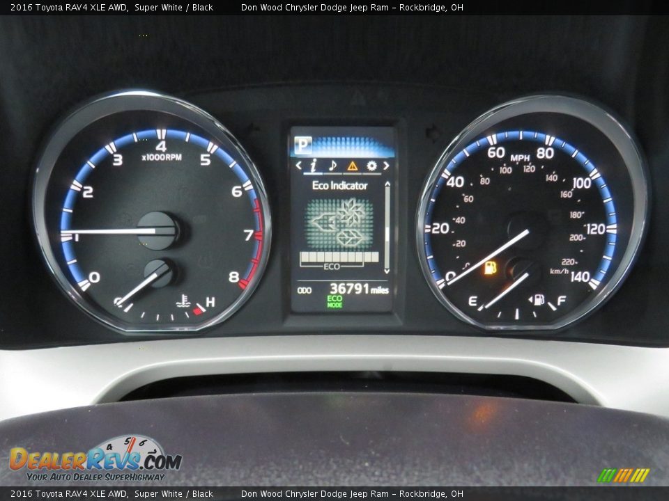 2016 Toyota RAV4 XLE AWD Super White / Black Photo #23