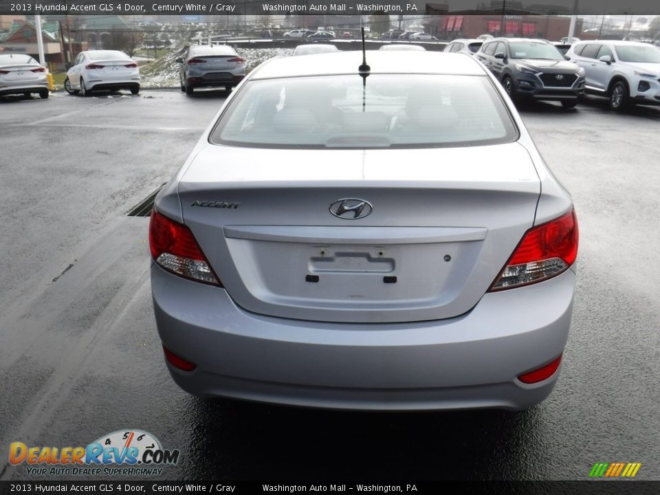 2013 Hyundai Accent GLS 4 Door Century White / Gray Photo #8