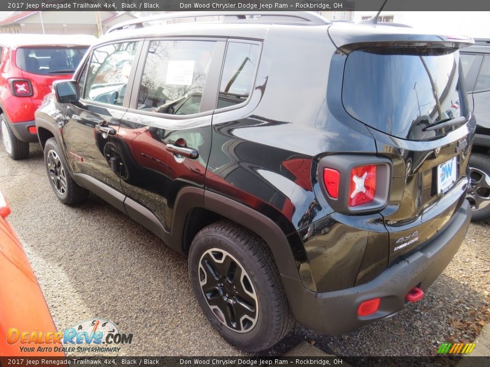 2017 Jeep Renegade Trailhawk 4x4 Black / Black Photo #4