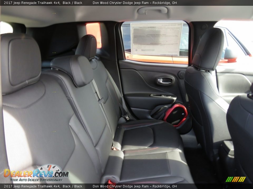 2017 Jeep Renegade Trailhawk 4x4 Black / Black Photo #12