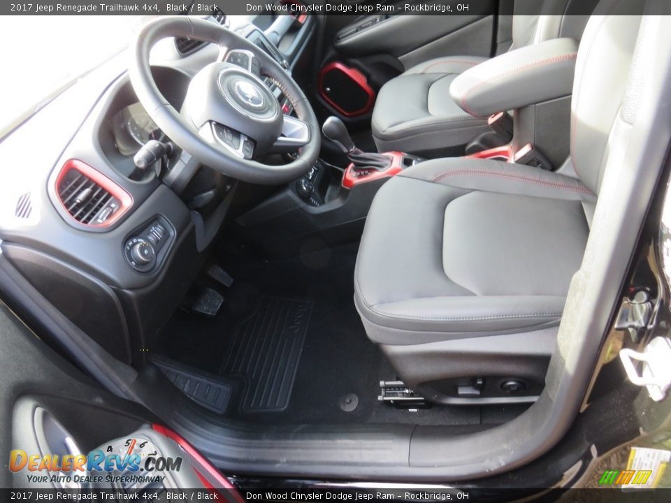 2017 Jeep Renegade Trailhawk 4x4 Black / Black Photo #18