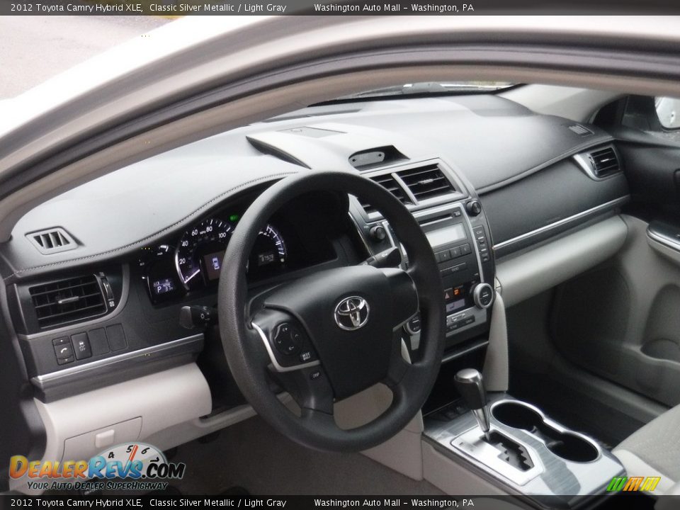 2012 Toyota Camry Hybrid XLE Classic Silver Metallic / Light Gray Photo #11