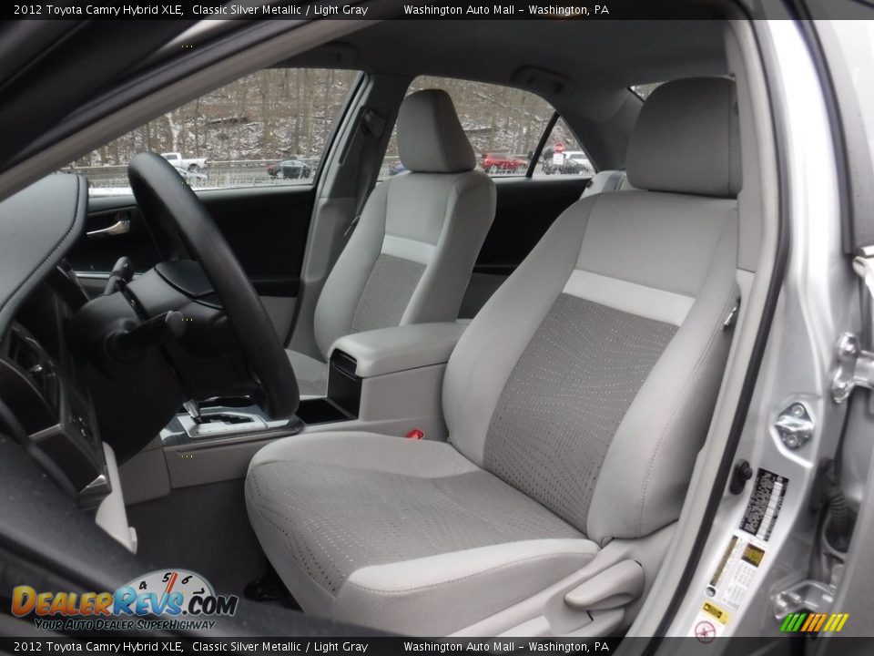 2012 Toyota Camry Hybrid XLE Classic Silver Metallic / Light Gray Photo #13