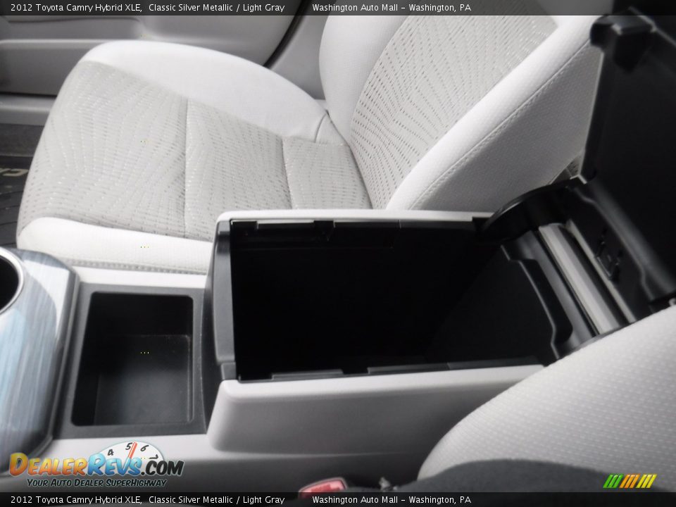 2012 Toyota Camry Hybrid XLE Classic Silver Metallic / Light Gray Photo #18