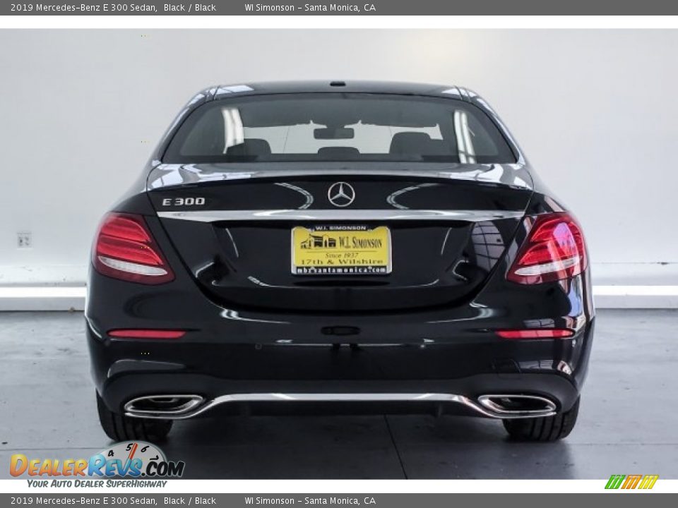 2019 Mercedes-Benz E 300 Sedan Black / Black Photo #3