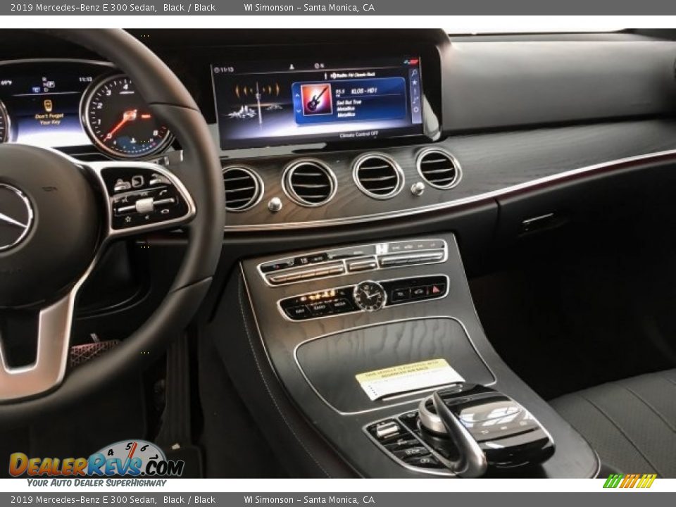 2019 Mercedes-Benz E 300 Sedan Black / Black Photo #6