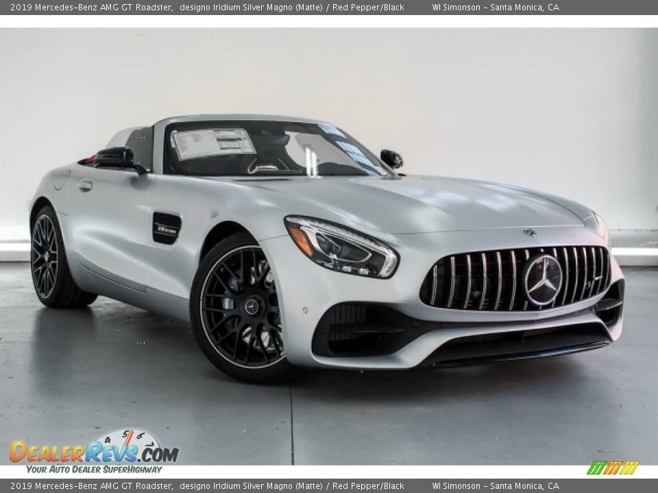 Front 3/4 View of 2019 Mercedes-Benz AMG GT Roadster Photo #14