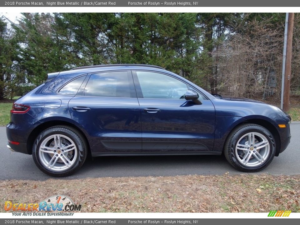 Night Blue Metallic 2018 Porsche Macan  Photo #3