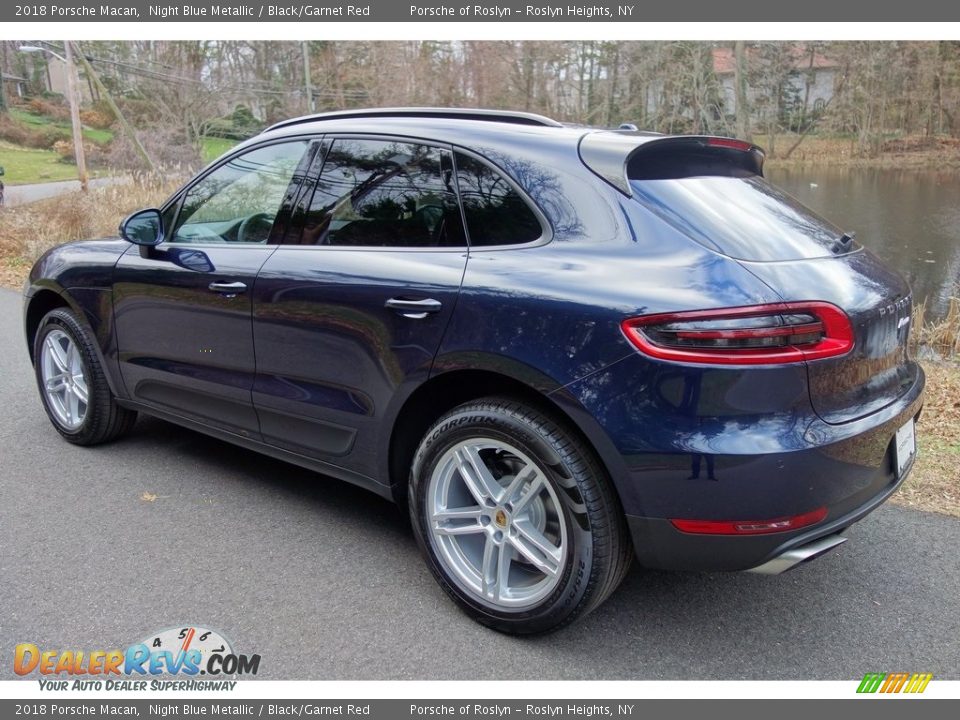 2018 Porsche Macan Night Blue Metallic / Black/Garnet Red Photo #6