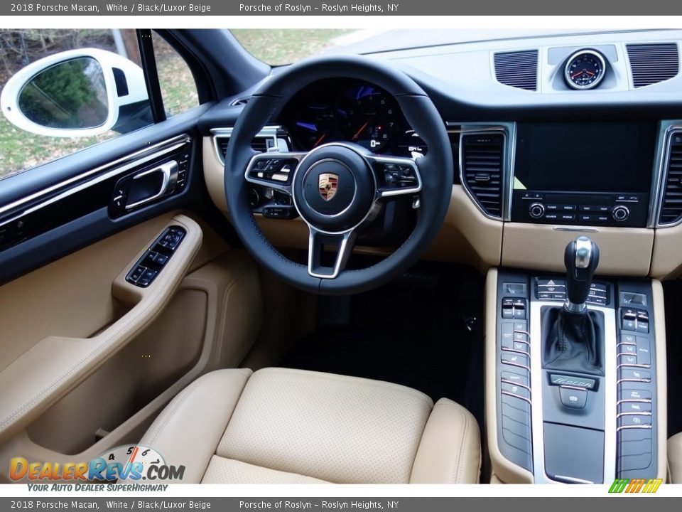 2018 Porsche Macan White / Black/Luxor Beige Photo #13