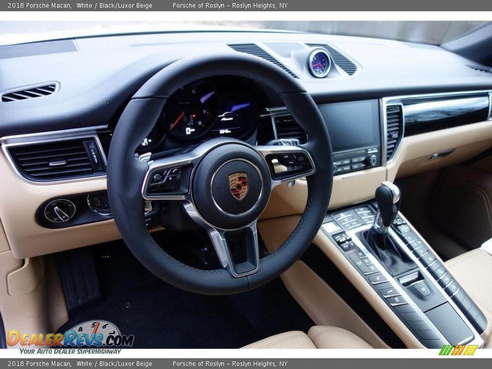 2018 Porsche Macan White / Black/Luxor Beige Photo #20