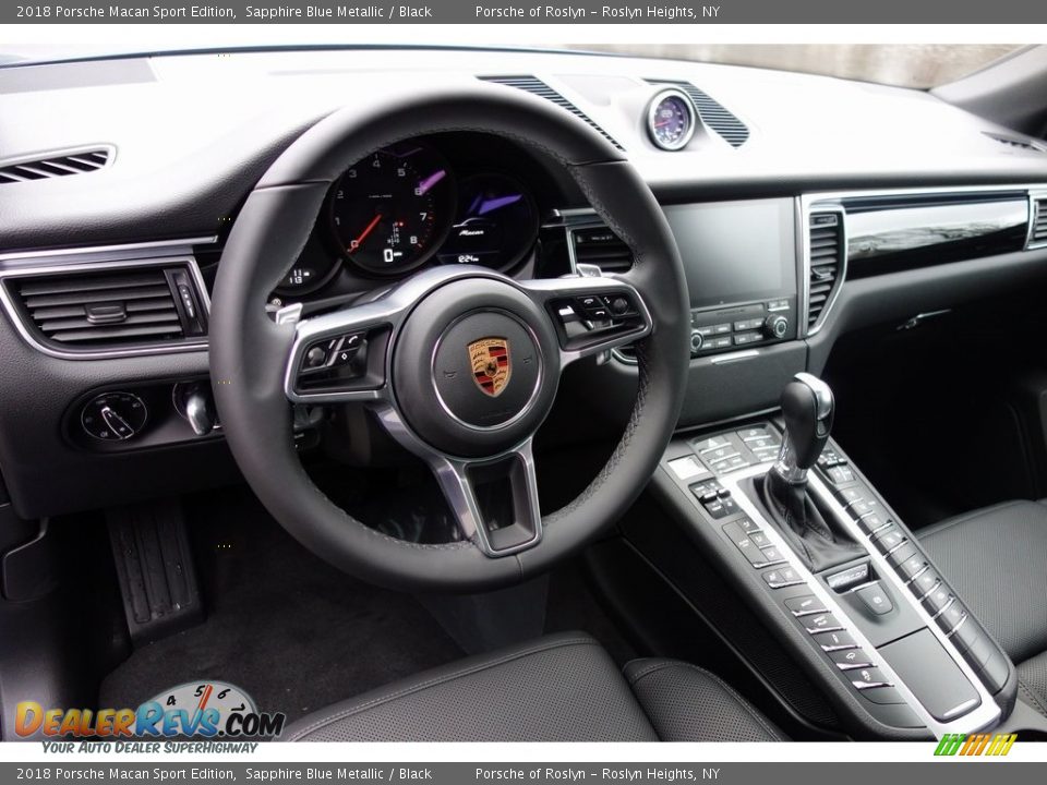 2018 Porsche Macan Sport Edition Steering Wheel Photo #20