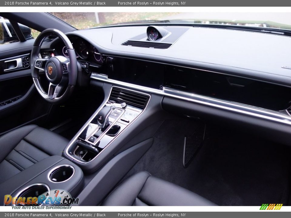 2018 Porsche Panamera 4 Volcano Grey Metallic / Black Photo #16