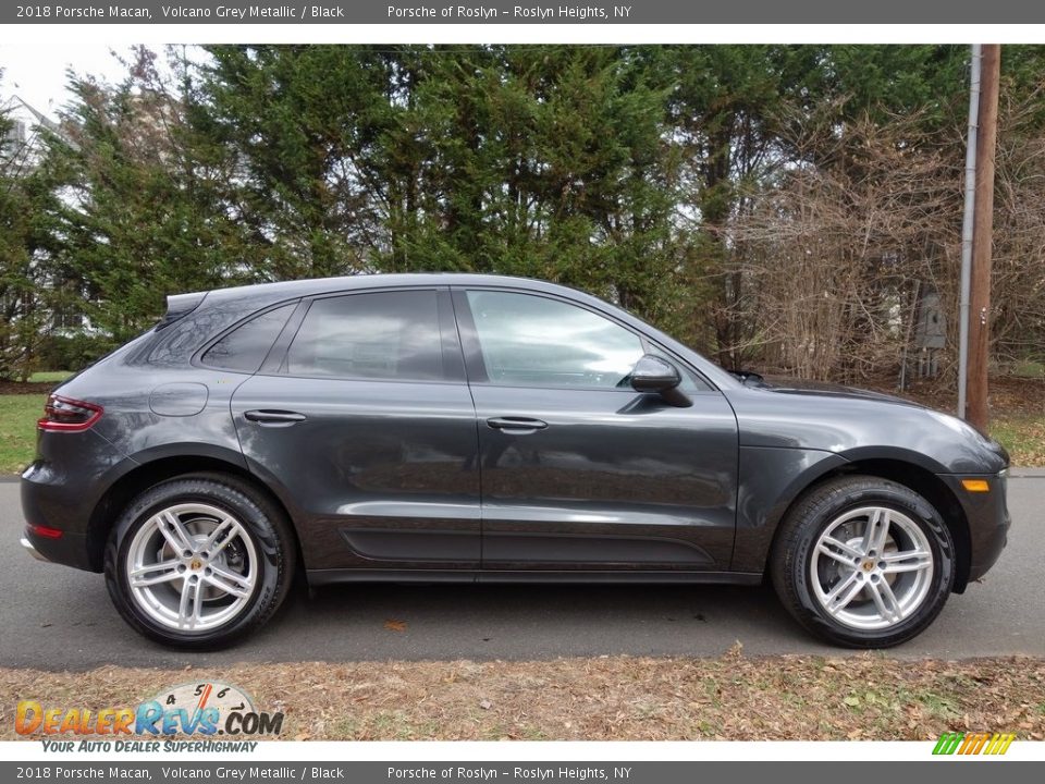 2018 Porsche Macan Volcano Grey Metallic / Black Photo #3