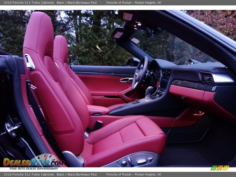 Front Seat of 2019 Porsche 911 Turbo Cabriolet Photo #15