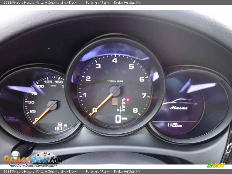 2018 Porsche Macan Volcano Grey Metallic / Black Photo #21