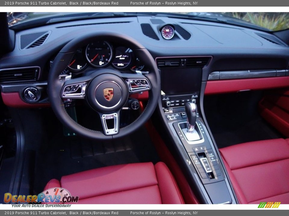 2019 Porsche 911 Turbo Cabriolet Steering Wheel Photo #17