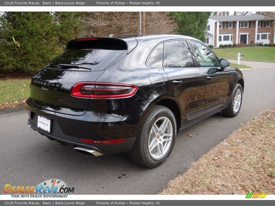2018 Porsche Macan Black / Black/Luxor Beige Photo #4