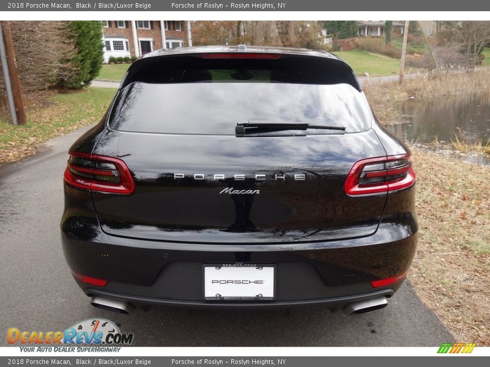 2018 Porsche Macan Black / Black/Luxor Beige Photo #5