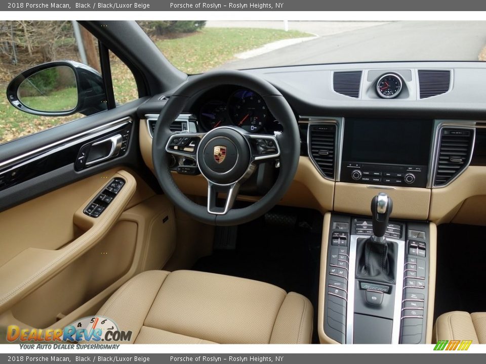 2018 Porsche Macan Black / Black/Luxor Beige Photo #13