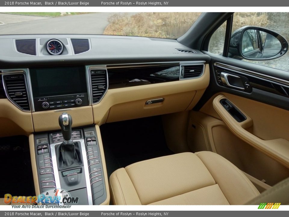 2018 Porsche Macan Black / Black/Luxor Beige Photo #15