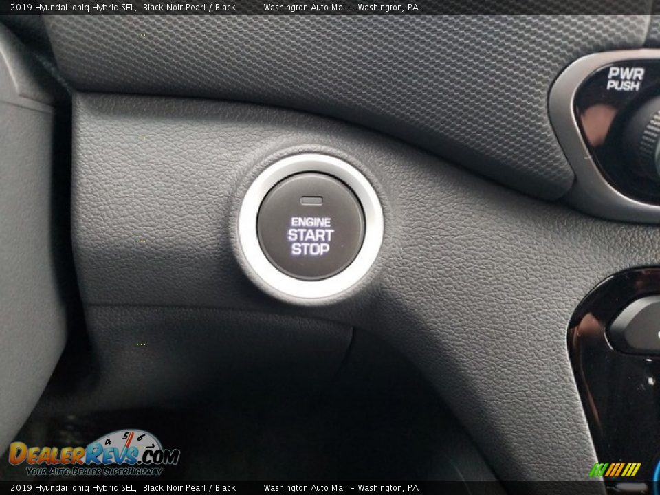 Controls of 2019 Hyundai Ioniq Hybrid SEL Photo #25