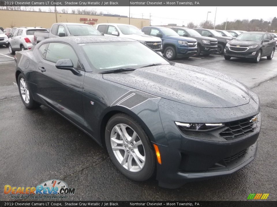 Front 3/4 View of 2019 Chevrolet Camaro LT Coupe Photo #7