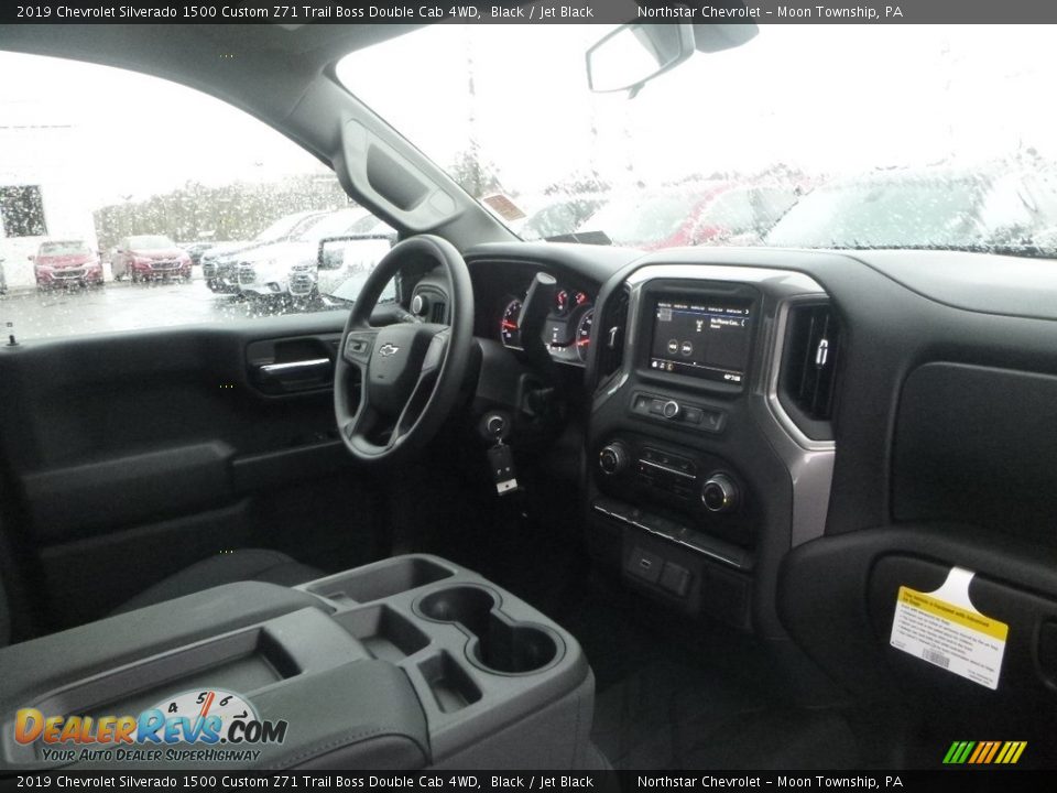 2019 Chevrolet Silverado 1500 Custom Z71 Trail Boss Double Cab 4WD Black / Jet Black Photo #11