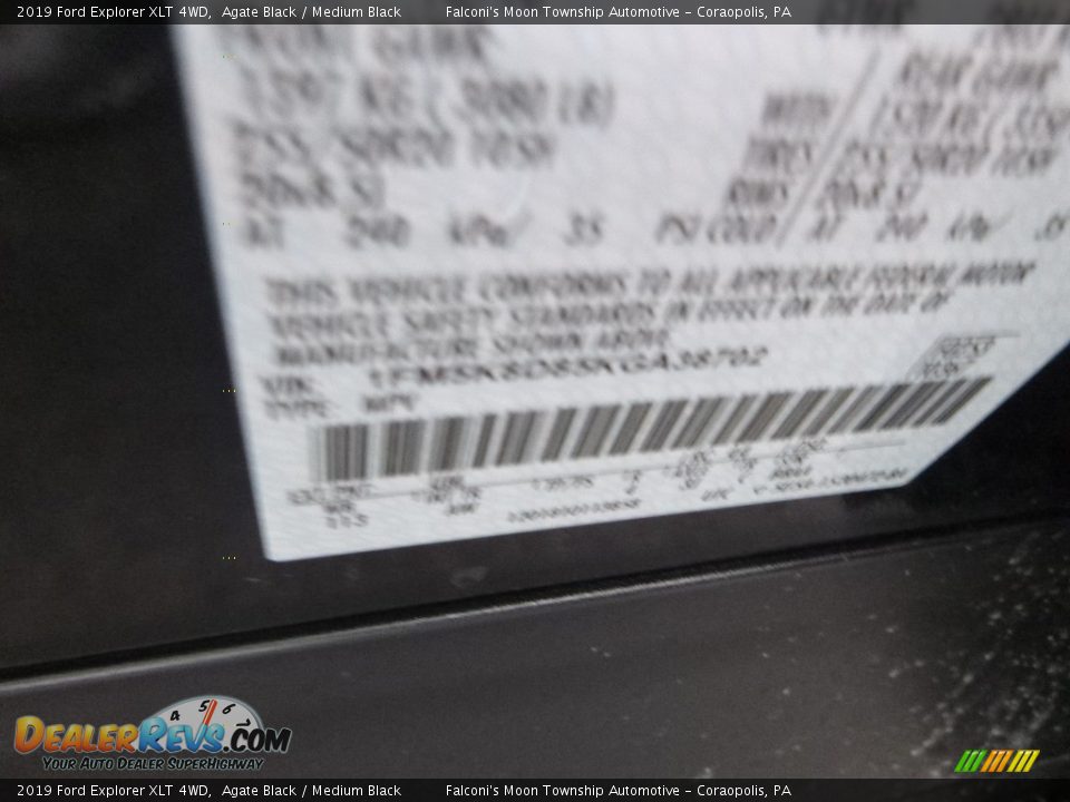 2019 Ford Explorer XLT 4WD Agate Black / Medium Black Photo #13