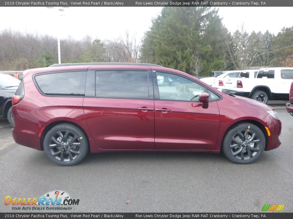 2019 Chrysler Pacifica Touring Plus Velvet Red Pearl / Black/Alloy Photo #6