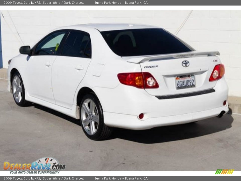 2009 Toyota Corolla XRS Super White / Dark Charcoal Photo #2