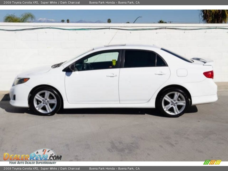 2009 Toyota Corolla XRS Super White / Dark Charcoal Photo #13