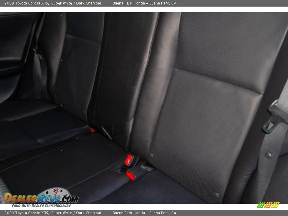 2009 Toyota Corolla XRS Super White / Dark Charcoal Photo #19