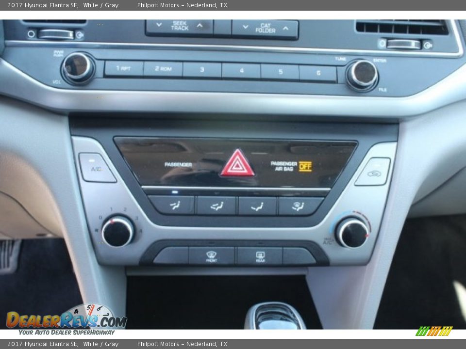 2017 Hyundai Elantra SE White / Gray Photo #13