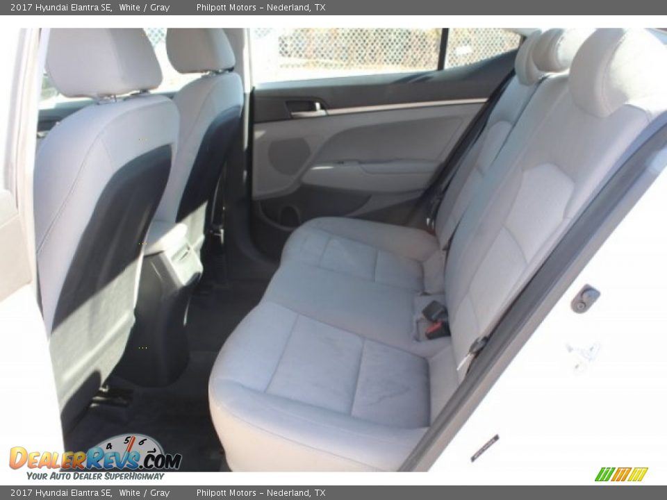 2017 Hyundai Elantra SE White / Gray Photo #17