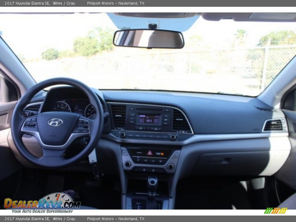2017 Hyundai Elantra SE White / Gray Photo #18