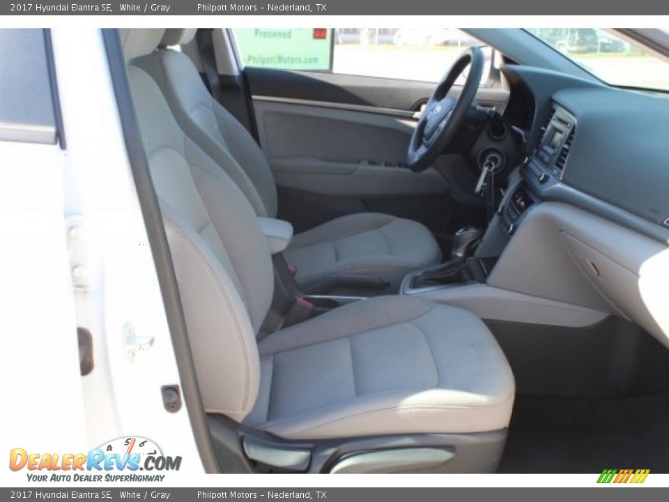2017 Hyundai Elantra SE White / Gray Photo #24
