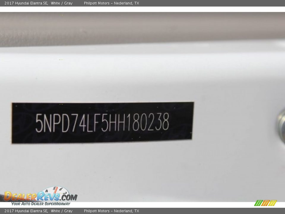 2017 Hyundai Elantra SE White / Gray Photo #27