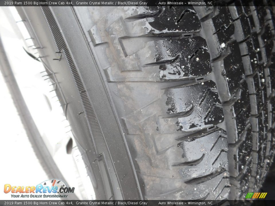 2019 Ram 1500 Big Horn Crew Cab 4x4 Granite Crystal Metallic / Black/Diesel Gray Photo #9