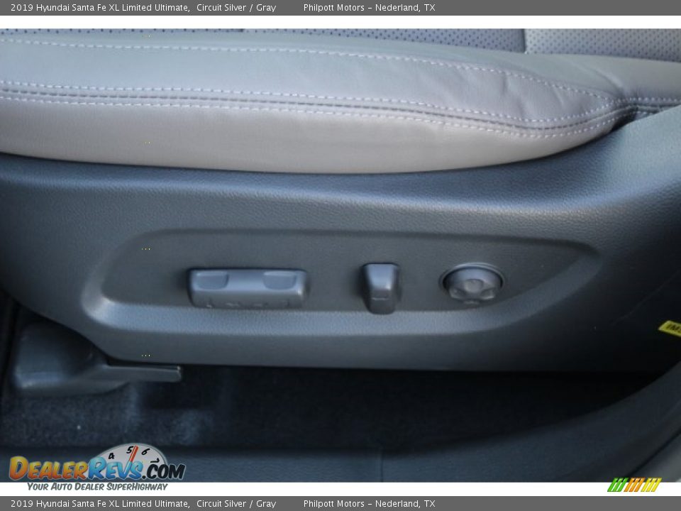 2019 Hyundai Santa Fe XL Limited Ultimate Circuit Silver / Gray Photo #10
