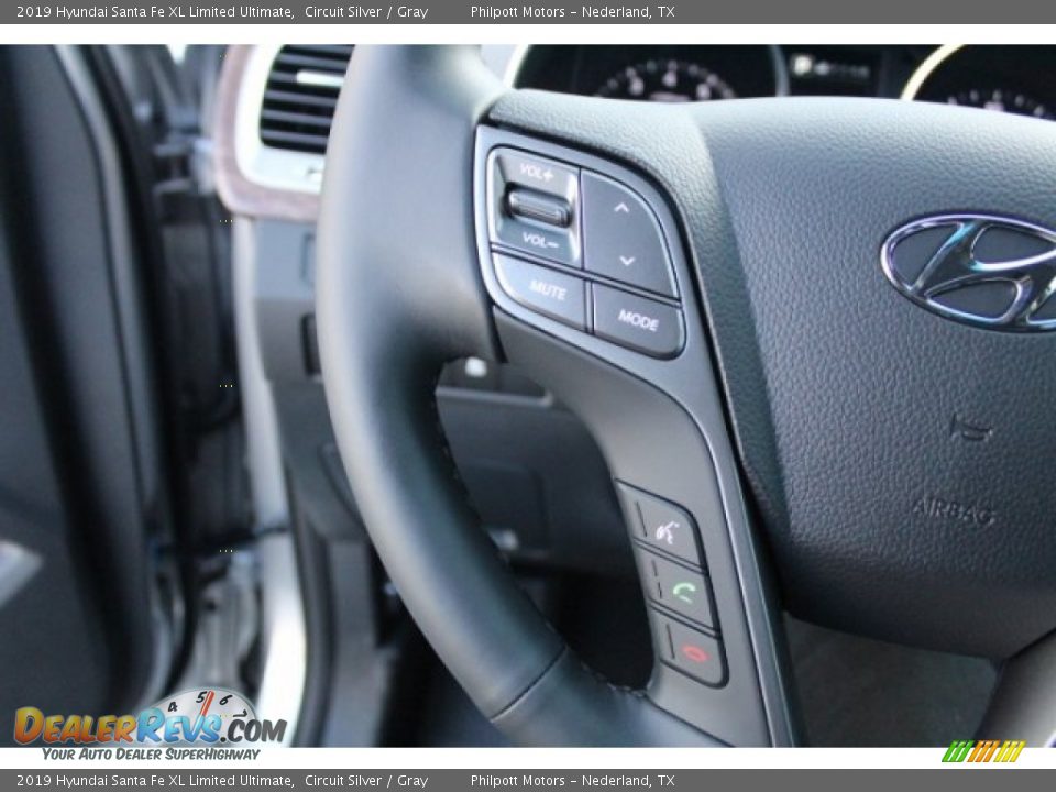 2019 Hyundai Santa Fe XL Limited Ultimate Circuit Silver / Gray Photo #16