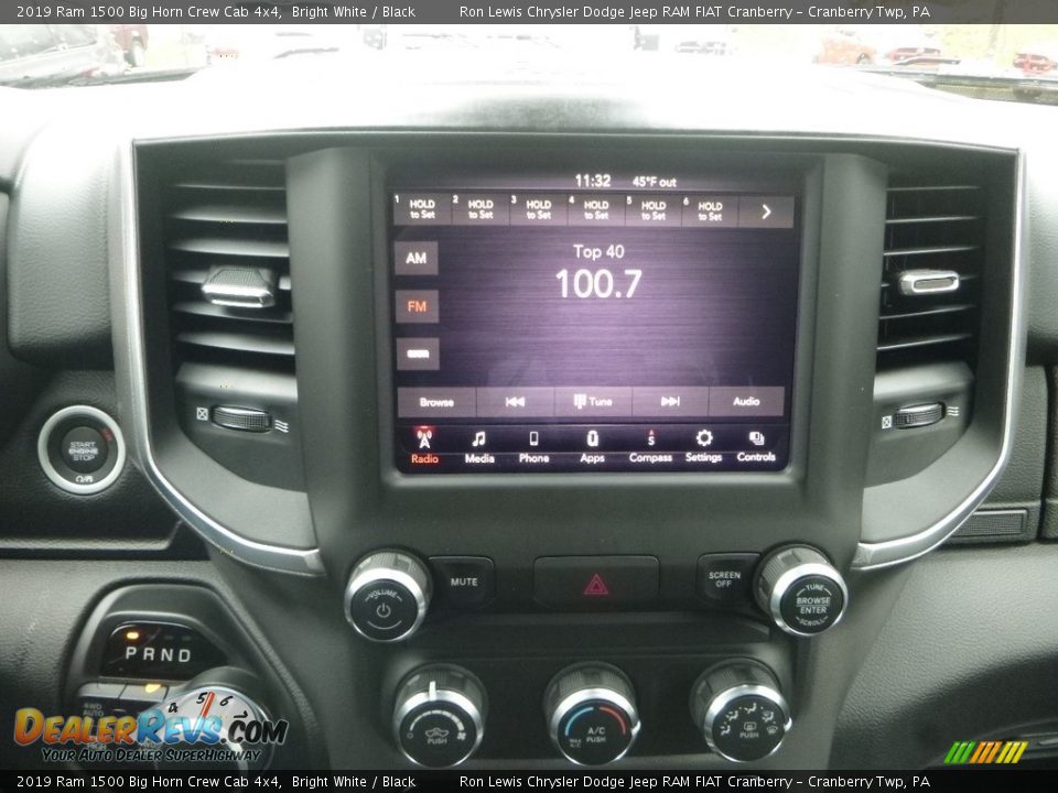 2019 Ram 1500 Big Horn Crew Cab 4x4 Bright White / Black Photo #17