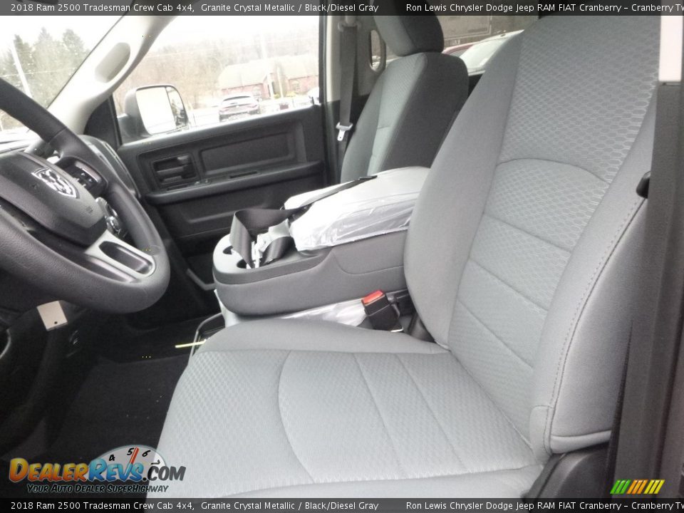 2018 Ram 2500 Tradesman Crew Cab 4x4 Granite Crystal Metallic / Black/Diesel Gray Photo #14
