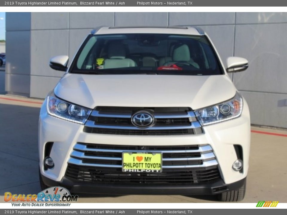 2019 Toyota Highlander Limited Platinum Blizzard Pearl White / Ash Photo #3